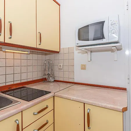 Apartment Amazing In Primosten